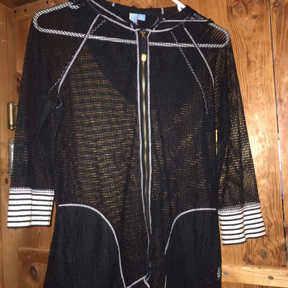 BLack and white zip up size medium